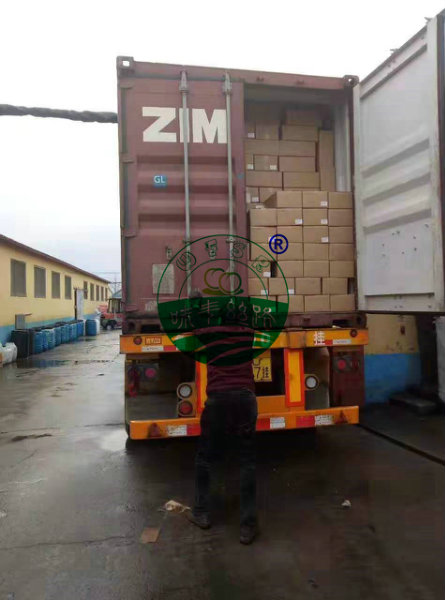 погрузка товара на заводе